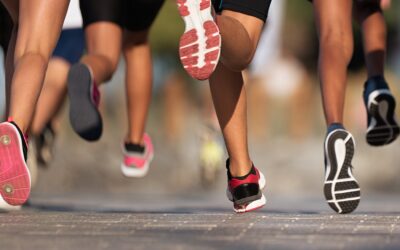 Frühling, Sonne, Motivation und dann das Knie. Wie Sie jetzt gut in die Saison starten.